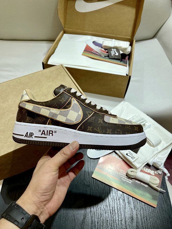 LOUIS VUITTON SKATE TRAINER (287)