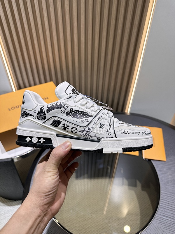 LOUIS VUITTON SKATE TRAINER (141)