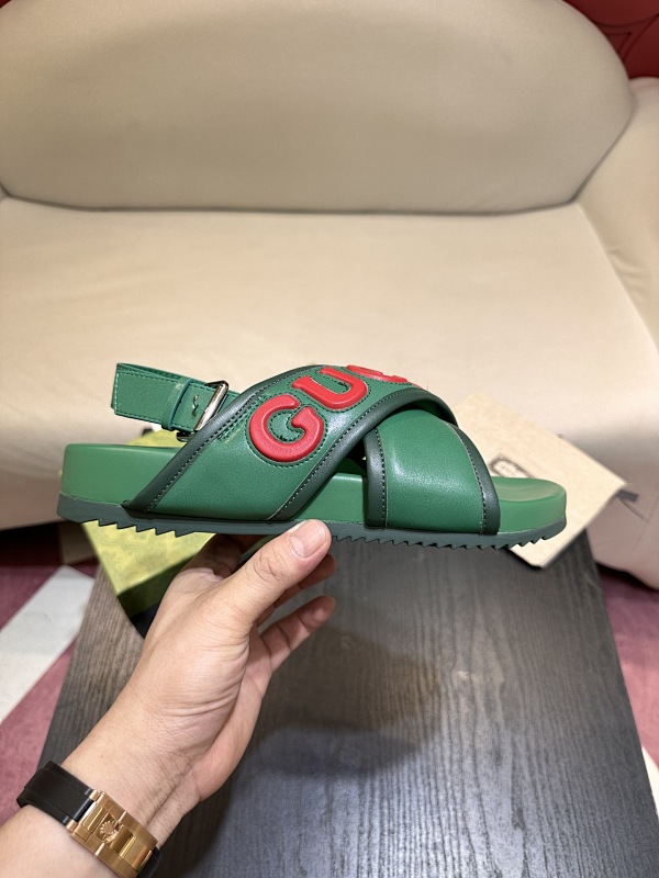 GUCCI SHOES (147)