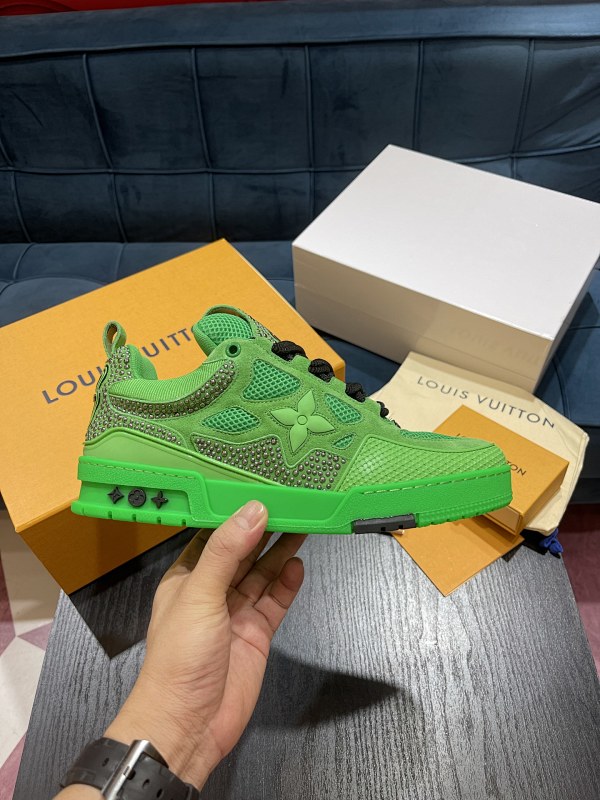 LOUIS VUITTON SKATE TRAINER (234)
