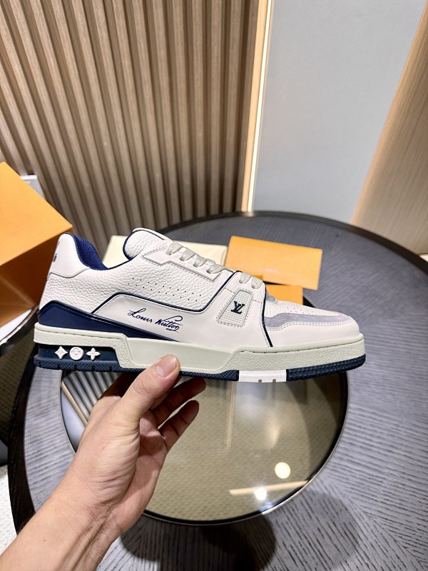 LOUIS VUITTON SKATE TRAINER (86)