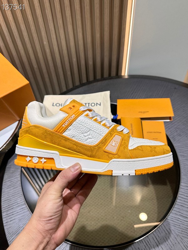 LOUIS VUITTON L@V Trainer Sneakers (44)