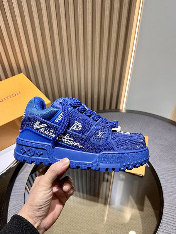LOUIS VUITTON LV x Timberland Sneakers (2)