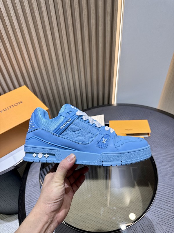 LOUIS VUITTON SKATE TRAINER (81)