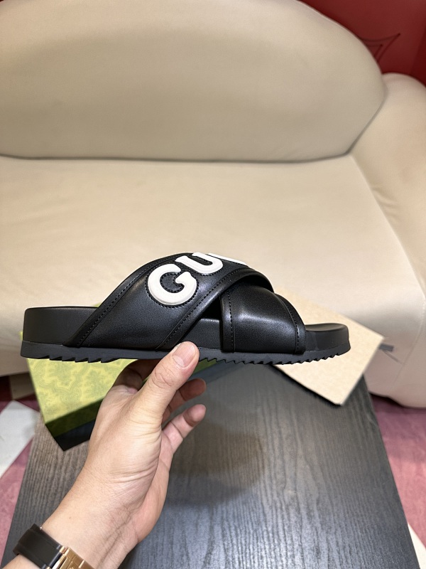 GUCCI SHOES (146)