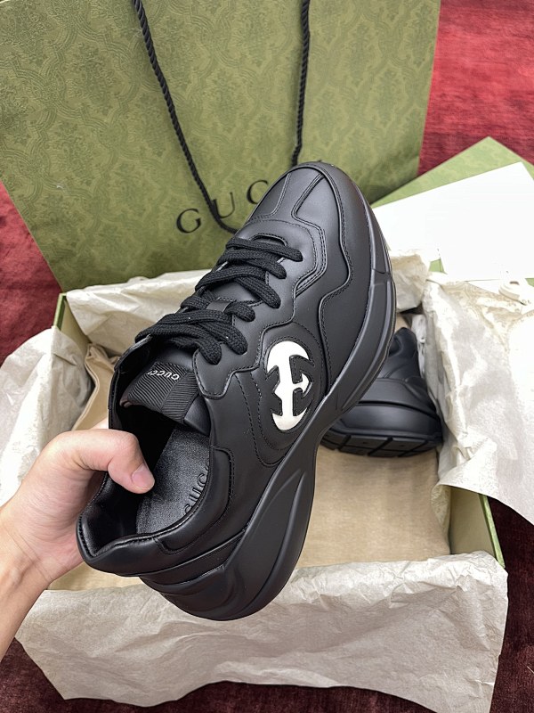 GUCCI SHOES (34)