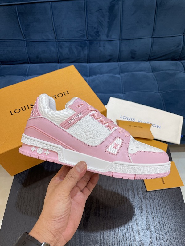 LOUIS VUITTON SKATE TRAINER (198)