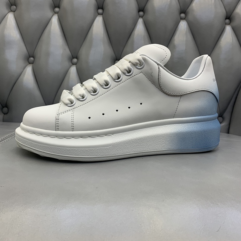 ALEXANDER MCQUEEN McQueen Sneakers (47)