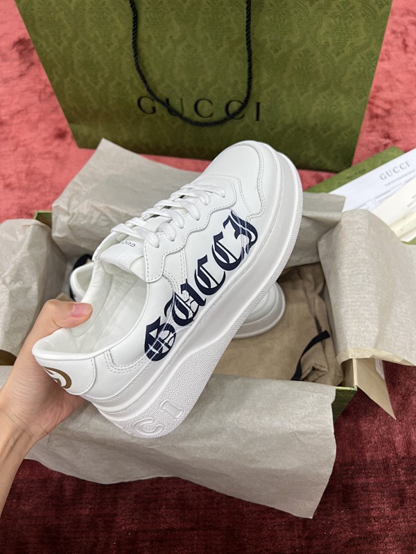 GUCCI SHOES (108)