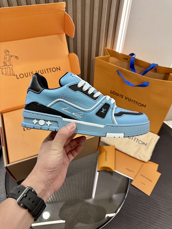LOUIS VUITTON L@V Trainer Sneakers (17)