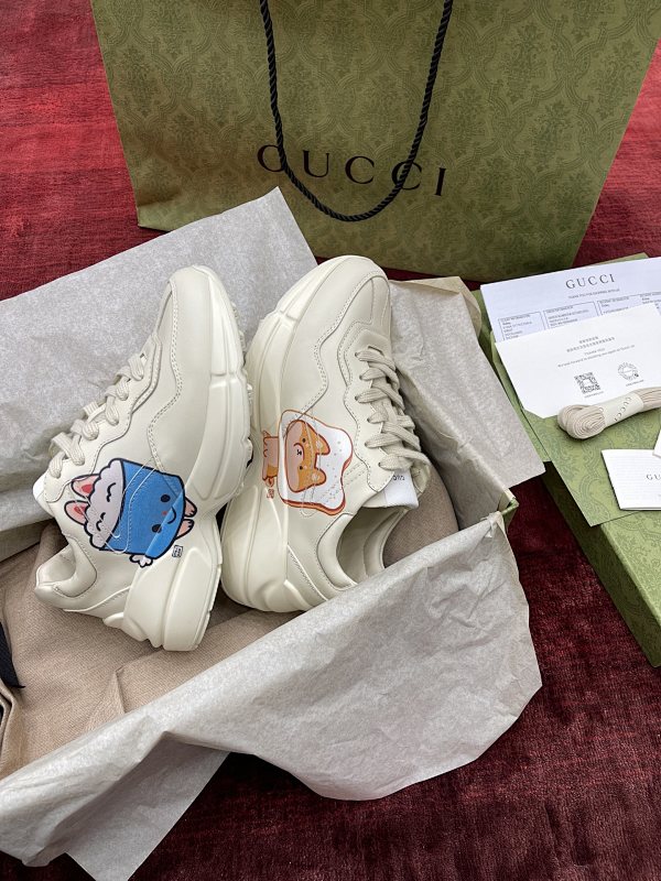 GUCCI SHOES (41)