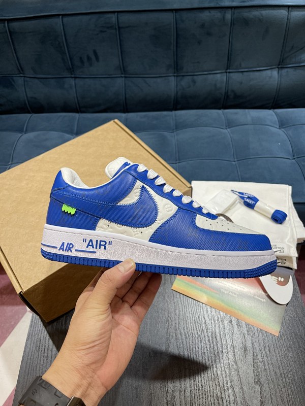LOUIS VUITTON SKATE TRAINER (294)