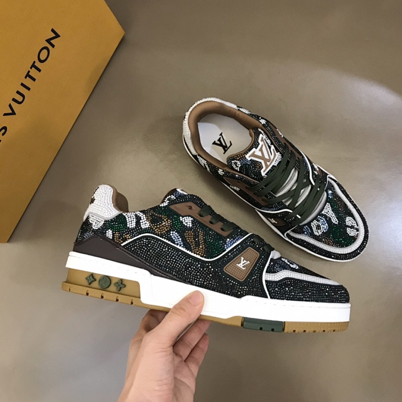 LOUIS VUITTON L Vuitton x Timberland Sneakers (2)
