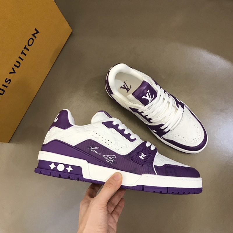 LOUIS VUITTON L@V Sneakers (2)
