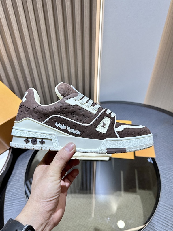LOUIS VUITTON SKATE TRAINER (61)