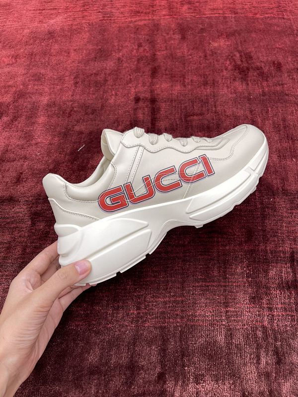 GUCCI SHOES (22)