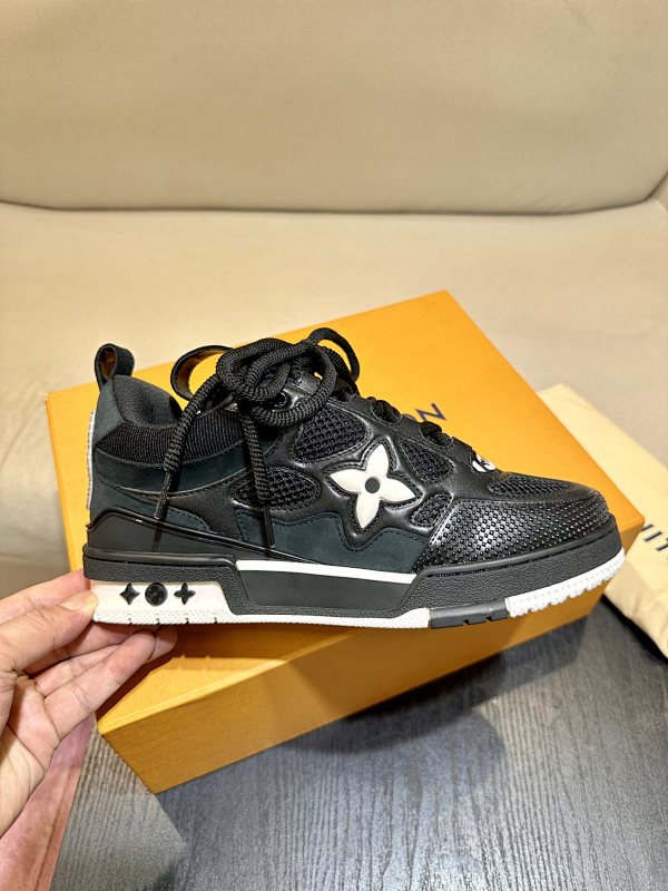 LOUIS VUITTON SKATE TRAINER (39)