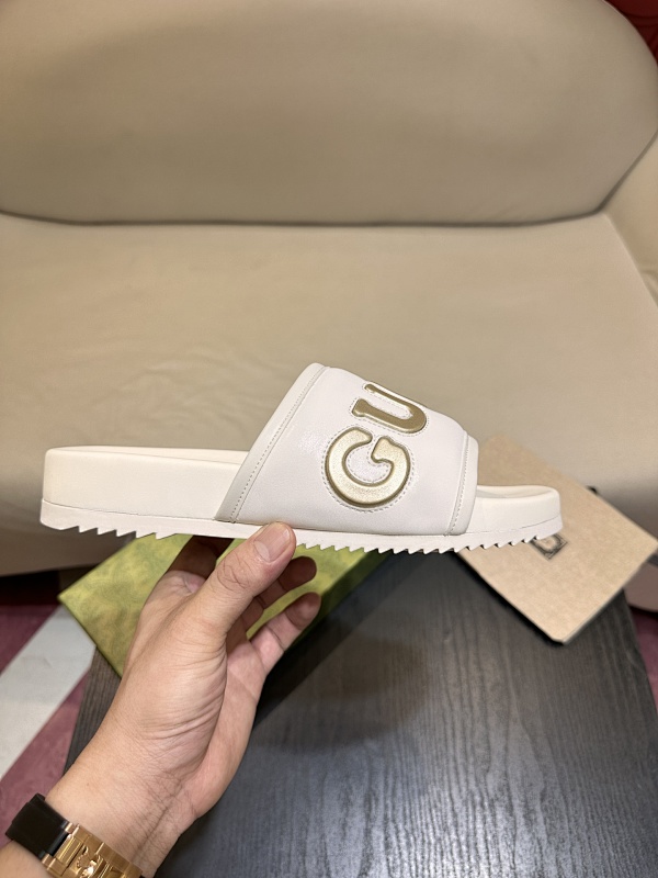 GUCCI SHOES (140)