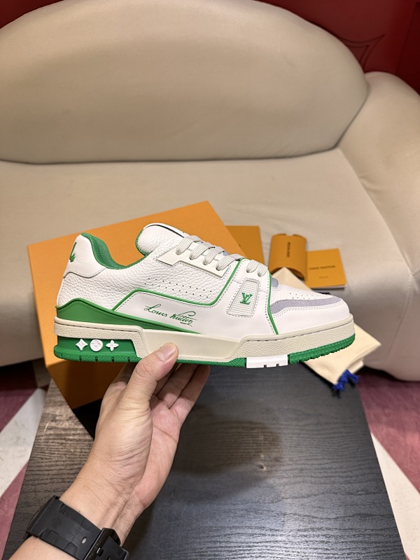LOUIS VUITTON SKATE TRAINER (162)