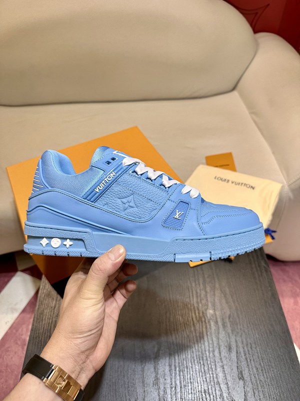 LOUIS VUITTON SKATE TRAINER (166)