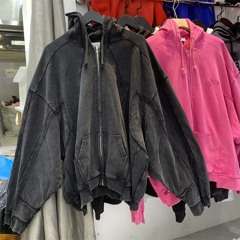 VETEMENTS (328)