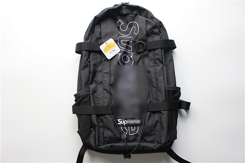 SUPREME (559)