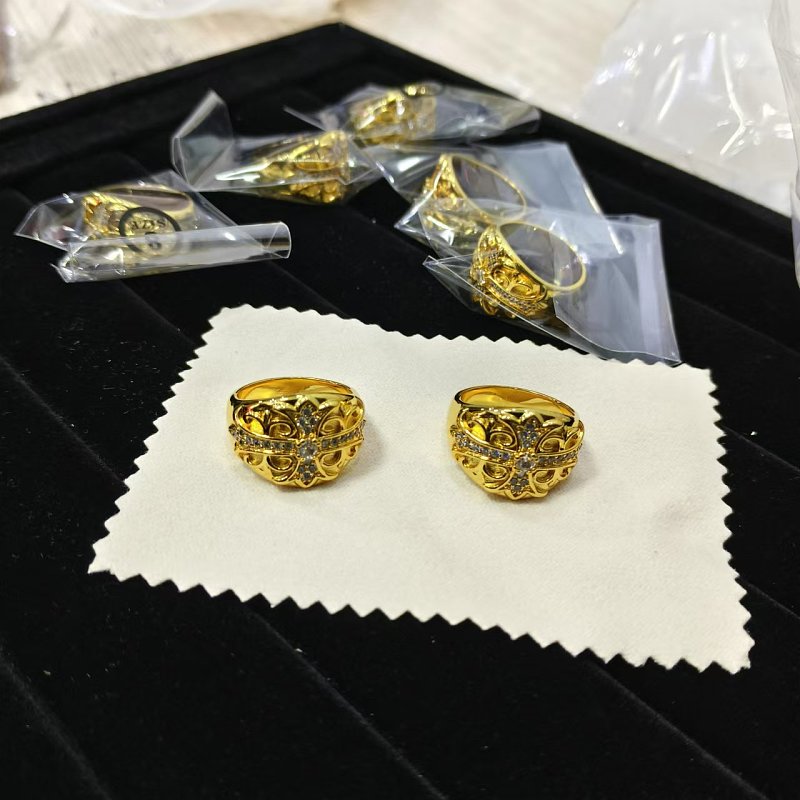 CHROME HEARTS (62)