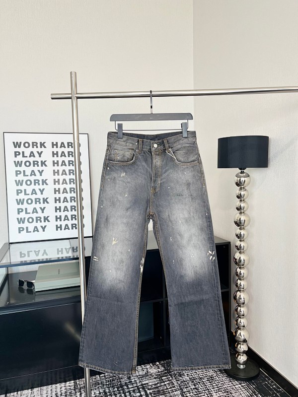 ACNE (105)