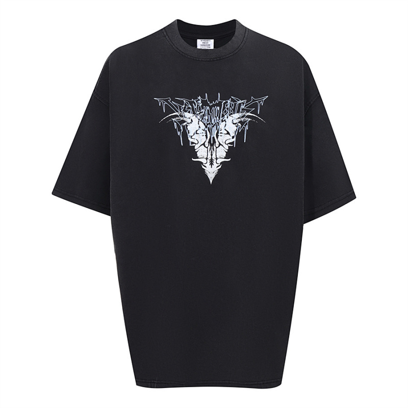 VETEMENTS (235)