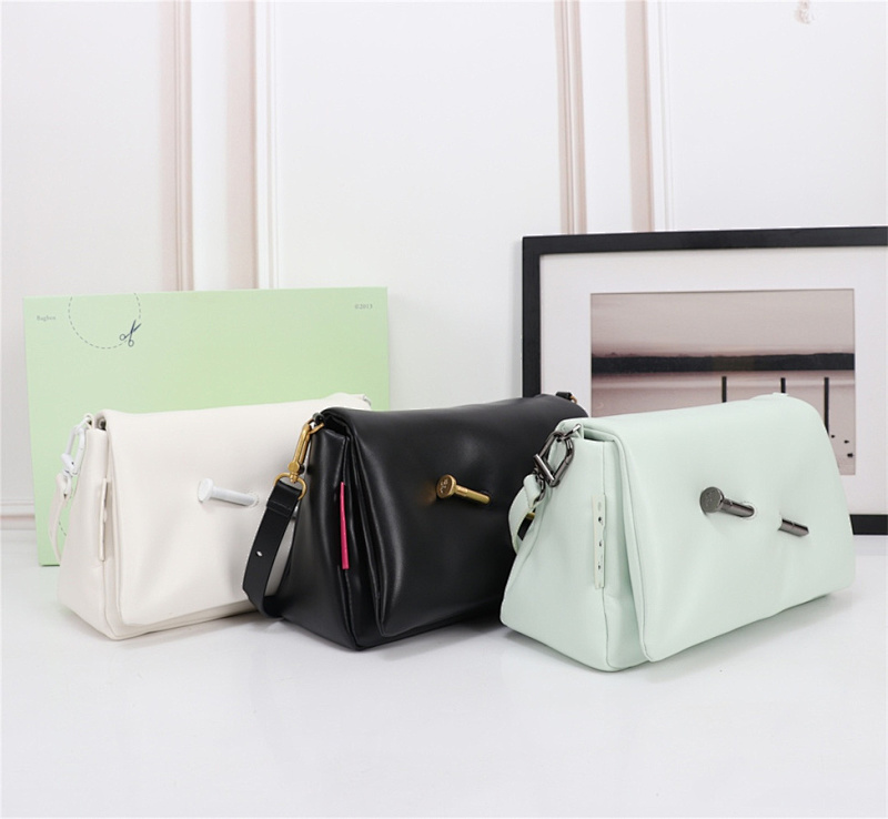 OFF WHITE (625)