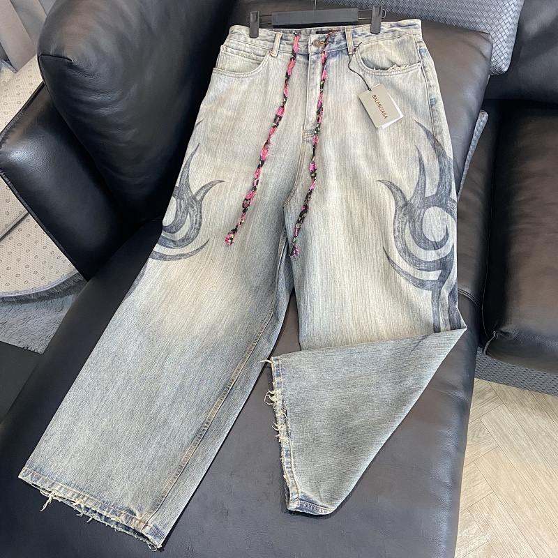 BALENCIAGA (748)