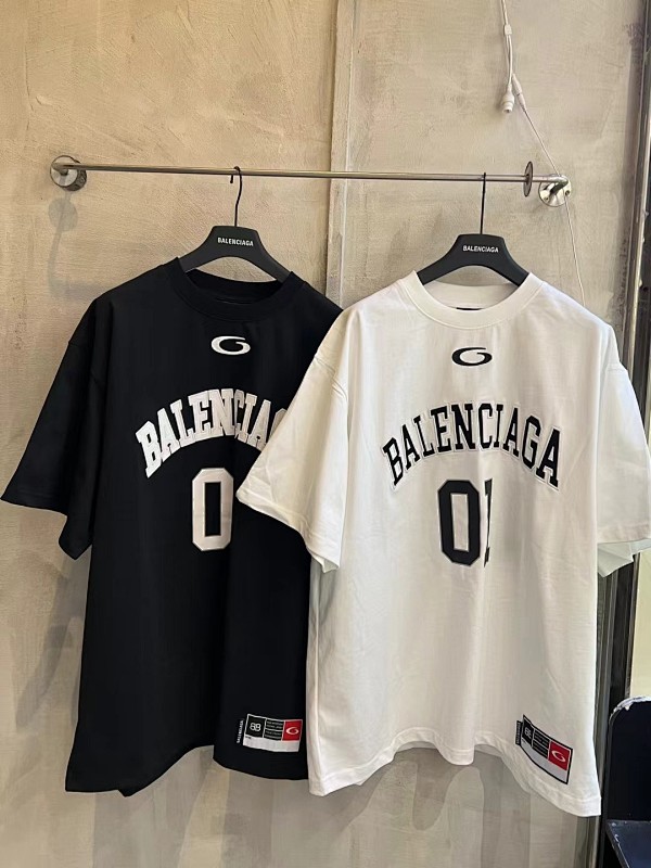 BALENCIAGA TSHIRTS