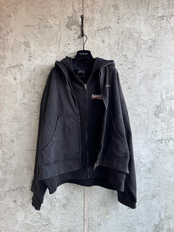 BALENCIAGA (159)
