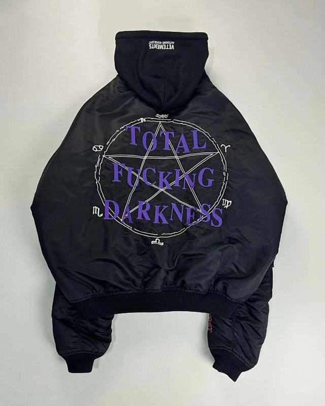 VETEMENTS (264)