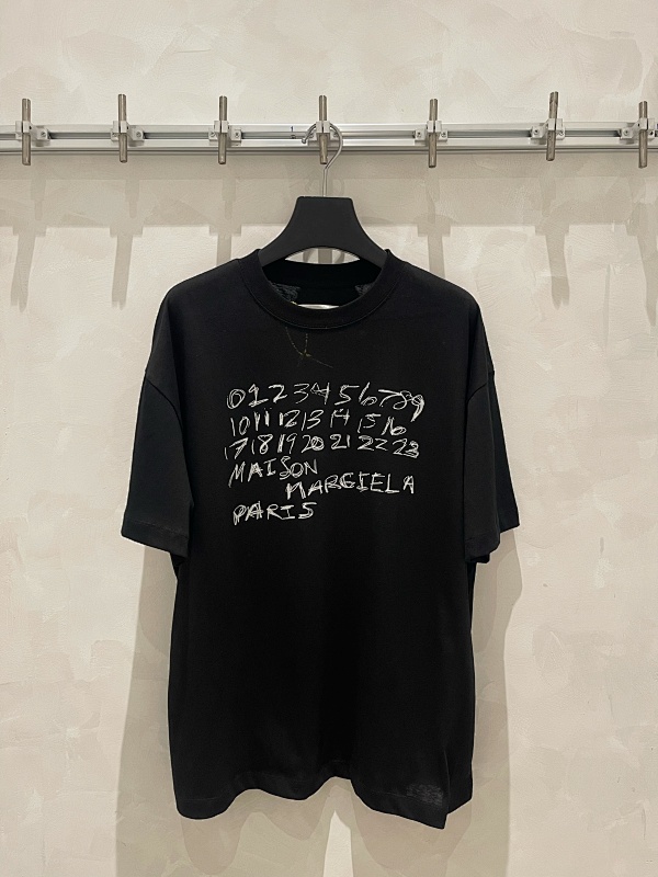 MAISON MARGIELA (74)