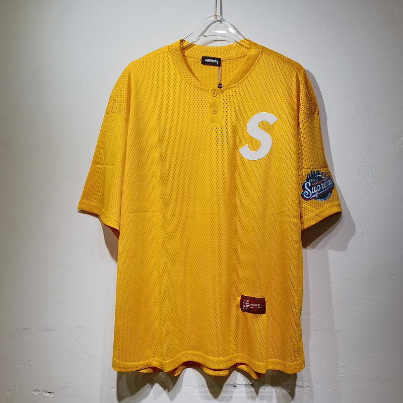 SUPREME (19)