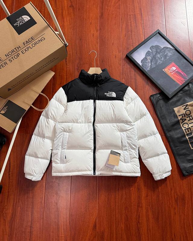 TNF PUFFERS (31)