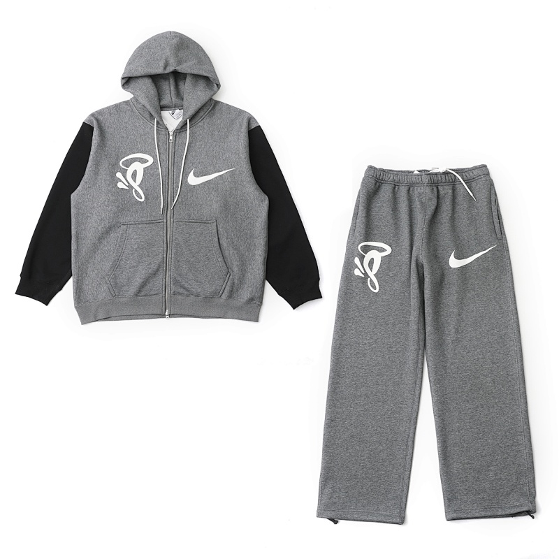 NIKE SNEAKERS (24)