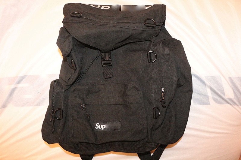 SUPREME BACKPACKS (4)