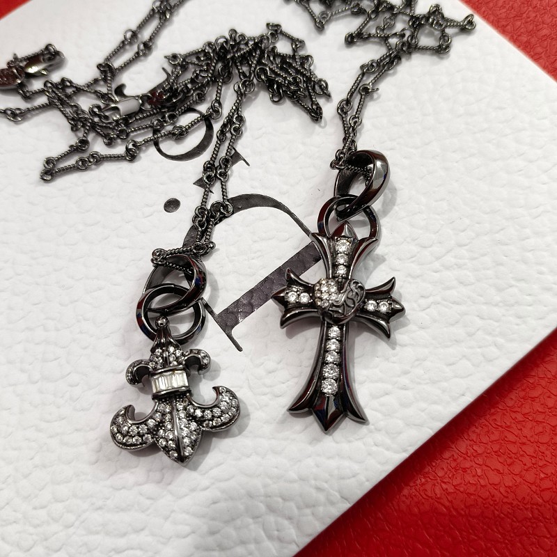 CHROME HEARTS (31)