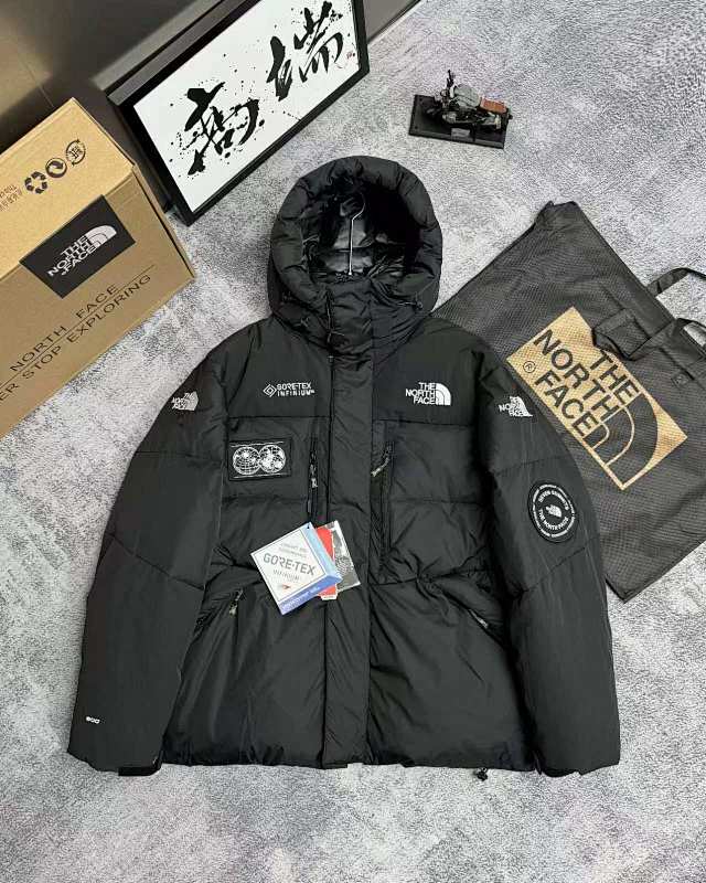 TNF PUFFERS (12)