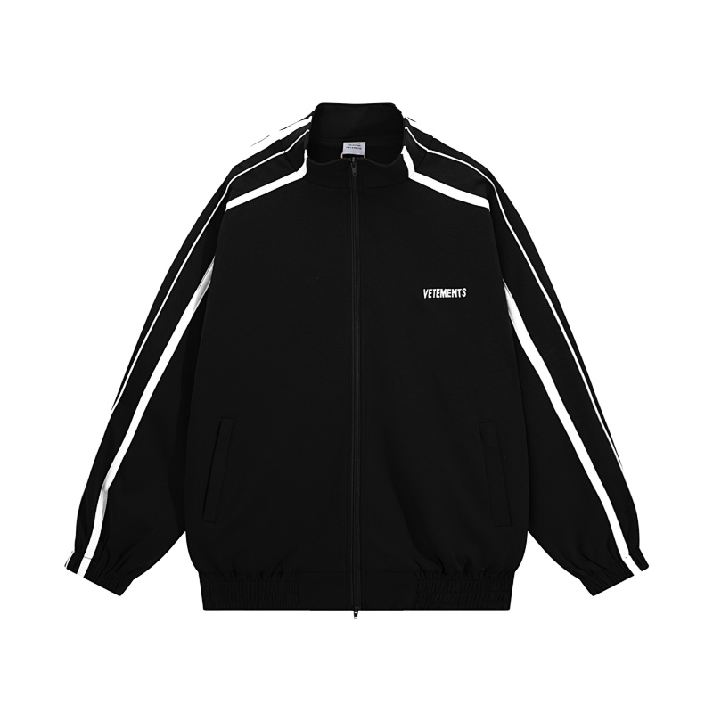 VETEMENTS (67)
