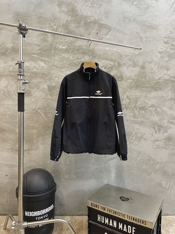 BALENCIAGA (599)