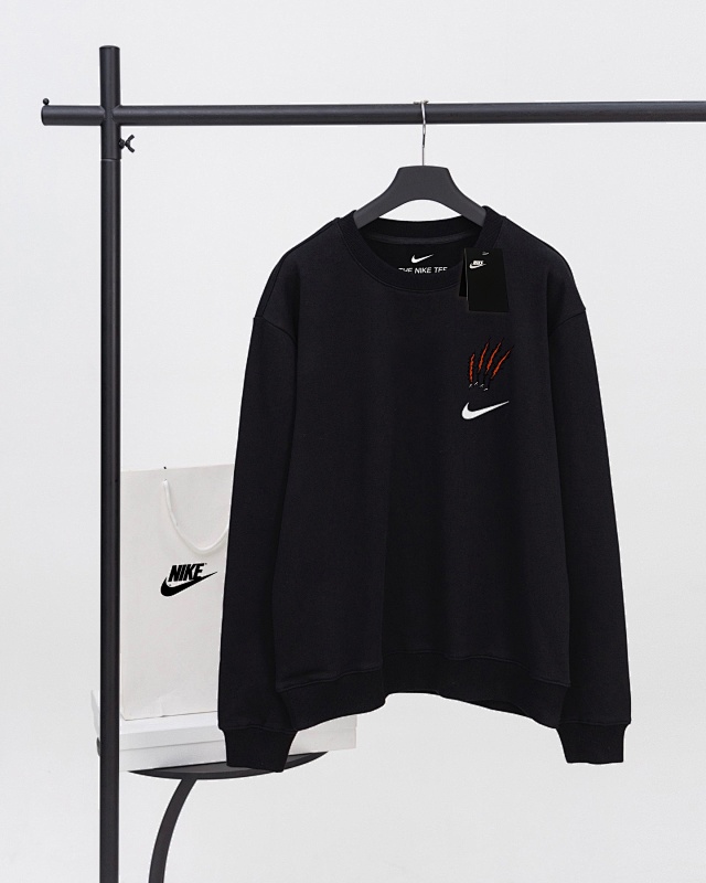 NIKE SNEAKERS (37)
