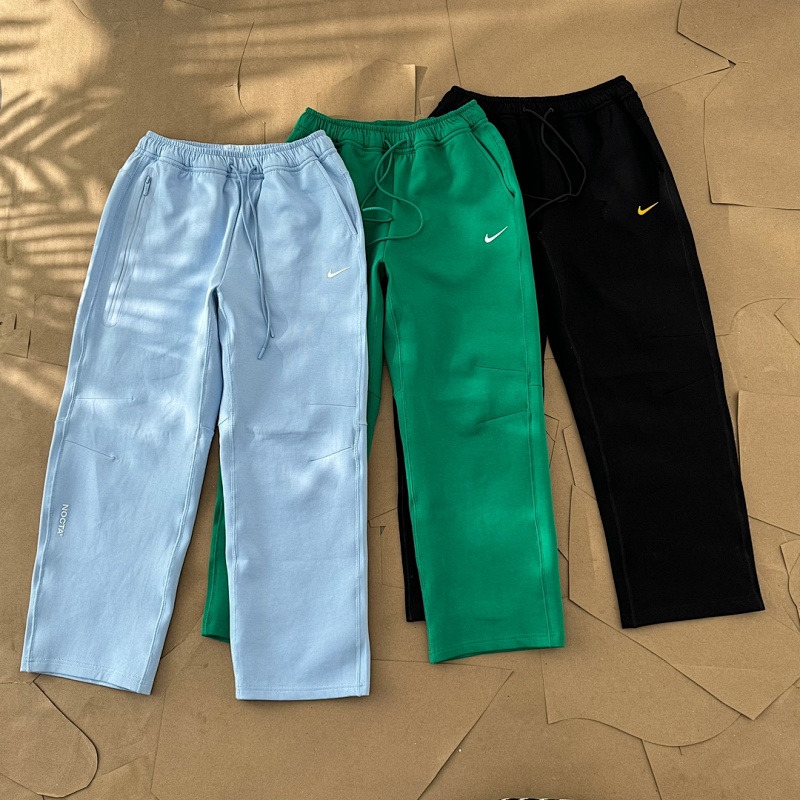 NIKE SNEAKERS (99)
