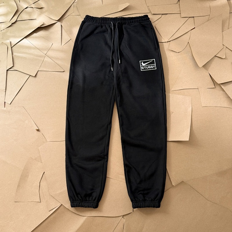 NIKE SWEATPANTS (10)