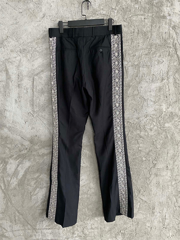 AMIRI (643)
