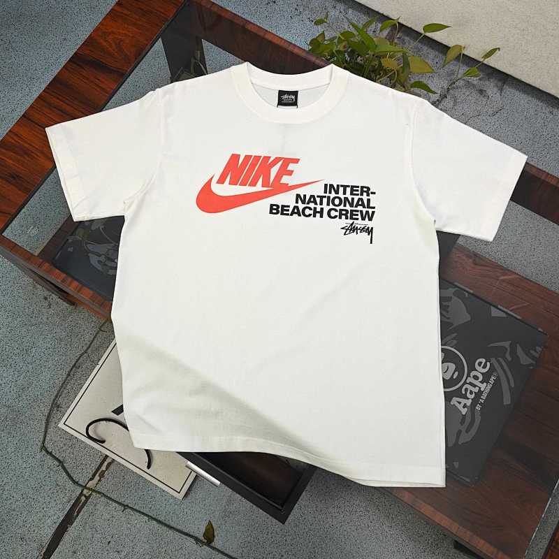 NIKE SNEAKERS (25)