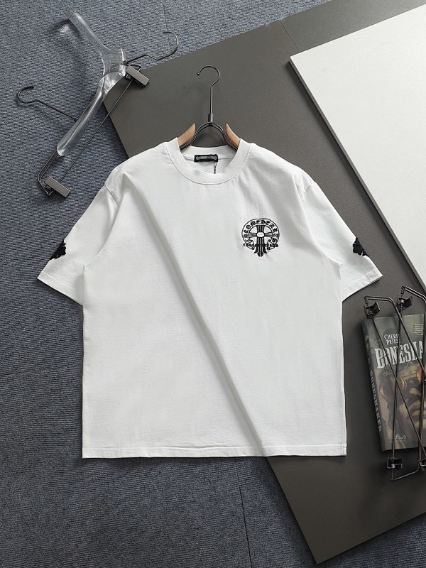CHROME HEARTS (252)