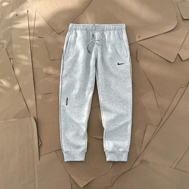 NIKE SNEAKERS (81)